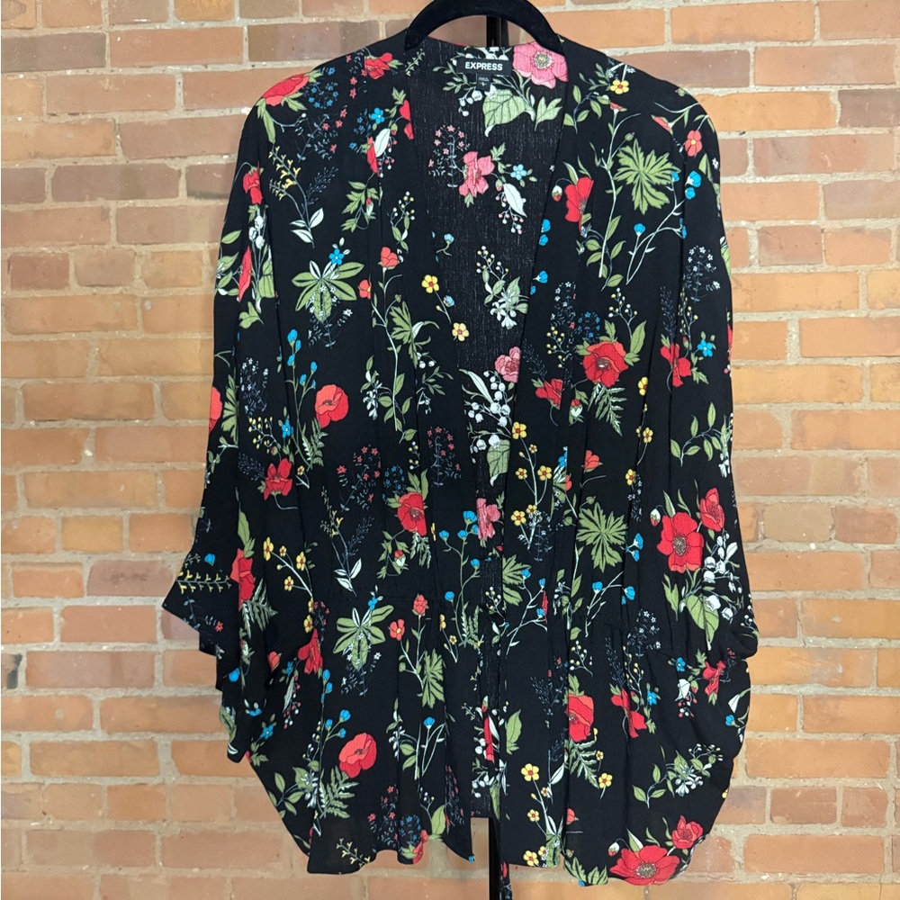 Express Women's Floral Kimono Top - Black and Red L NWOT